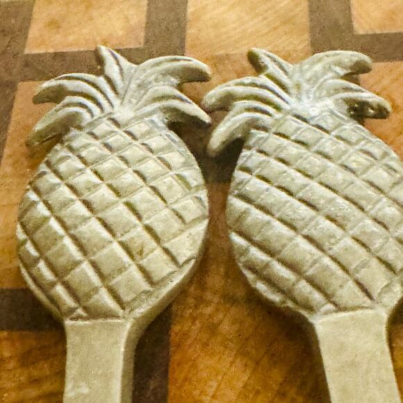 Tropical Pineapple Aluminum Salad Servers – Set of 2 - Picture 3 of 4